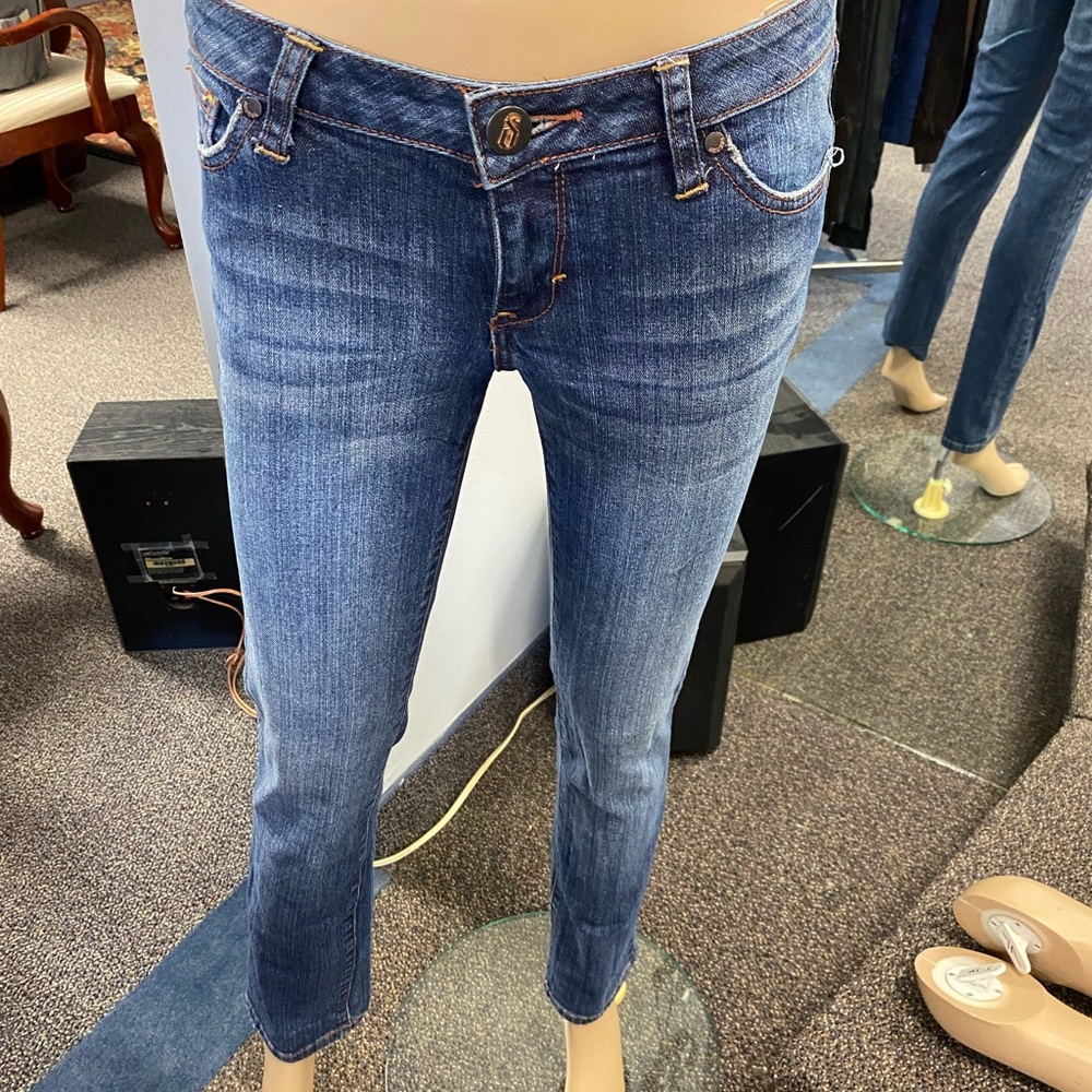 Decree Size 5 Juniors Jeans Like New